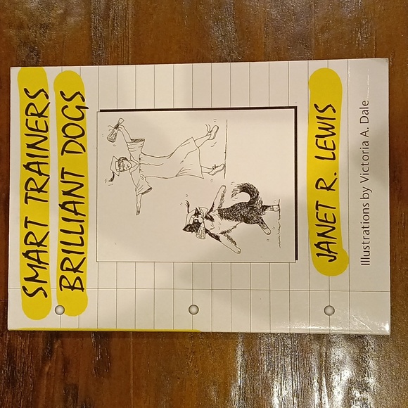 4 Dog Training & Obedience Guidebooks Bundle - Picture 3 of 14
